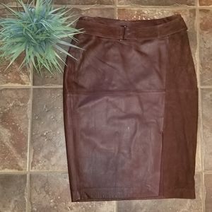 Sz 12 WHITE HOUSE BLACK MARKET Skirt